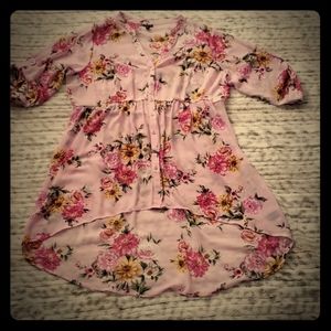 Plus Size Torrid Sz 2X Sheer floral tunic top.